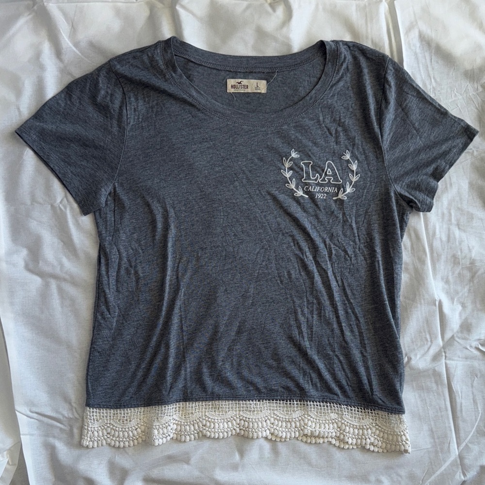 Hollister Charcoal Gray LA Graphic Tee with Cream Lace Hem